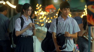 ท่วงทำนองที่เลือนหาย kép