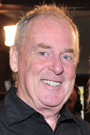 Peter MacNeill profil kép