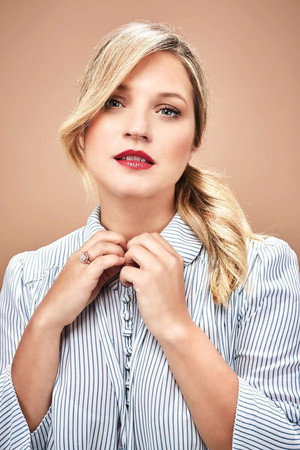 Vanessa Ray profil kép