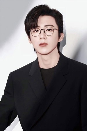 刘宇宁 profil kép