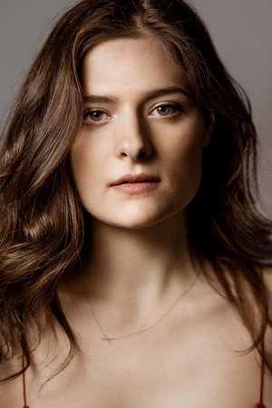 Louisa Jacobson profil kép