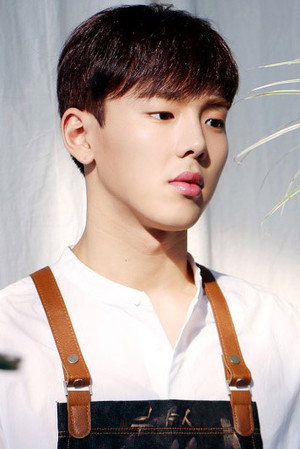 손현우 profil kép