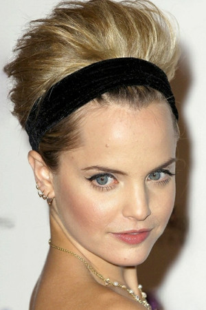 Mena Suvari profil kép