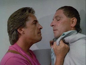 Miami Vice 2. évad Ep.14 Nincs visszaút