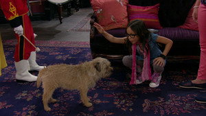 The Haunted Hathaways 1. évad Ep.7 7. epizód