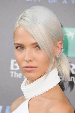Sasha Luss profil kép