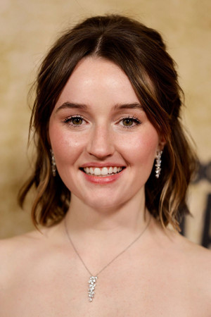 Kaitlyn Dever profil kép