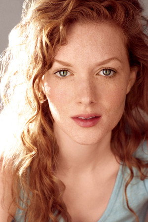 Wrenn Schmidt profil kép