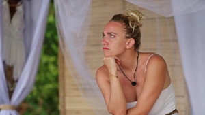 Honeymoon – líbánky k nepřežití 1. évad Ep.14 14. epizód