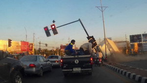 Caught on Dashcam 3. évad Ep.10 10. epizód