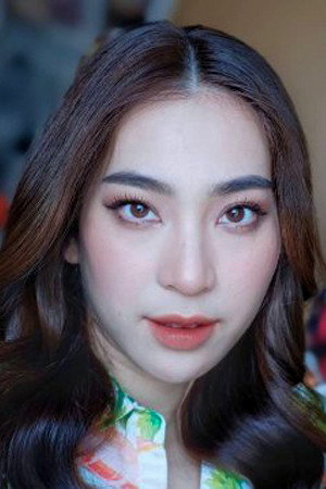 อภิชญา พานิชตระกูล profil kép