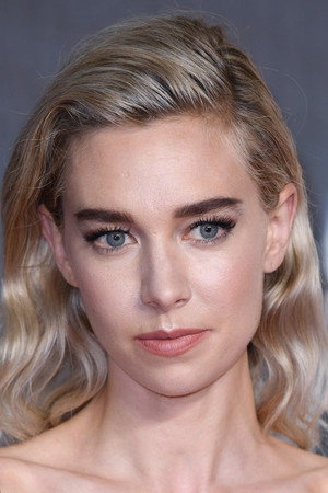 Vanessa Kirby profil kép