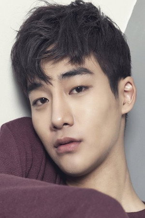 강율 profil kép
