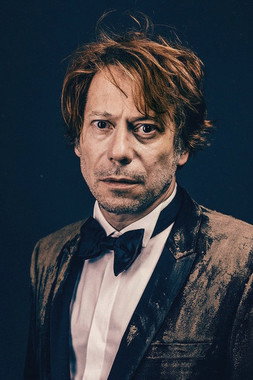 Mathieu Amalric profil kép