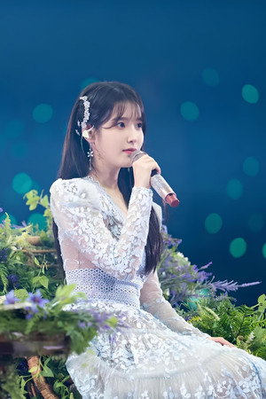 아이유 콘서트 Live Clip poszter