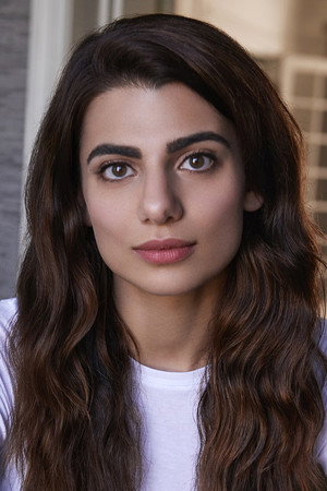 Claudia Doumit profil kép