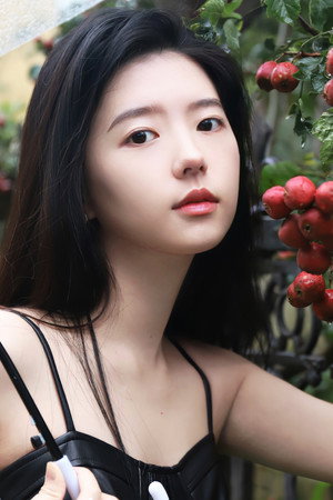 何蓝逗 profil kép