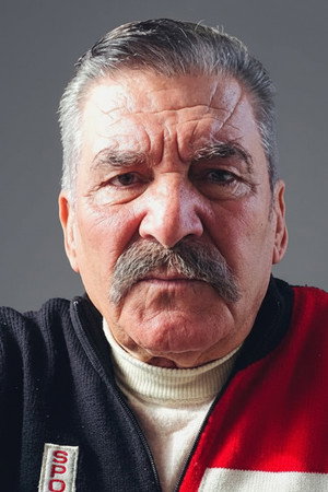 Hikmet Taşdemir profil kép