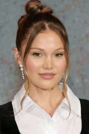 Olivia Holt profil kép