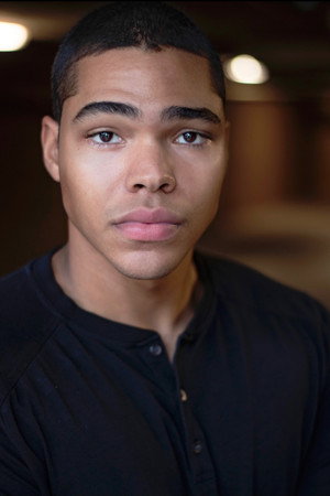 Nicholas Duvernay profil kép