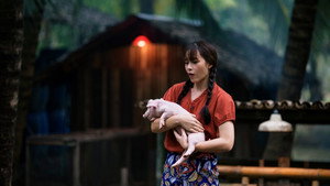รักท่วมทุ่ง kép