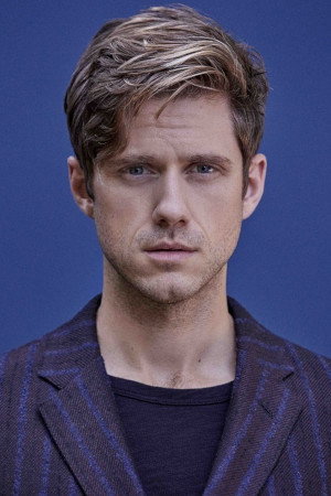 Aaron Tveit profil kép