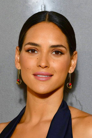 Adria Arjona profil kép
