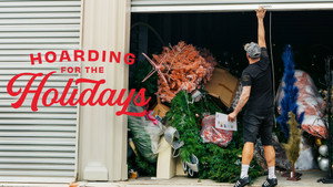 Hoarding for the Holidays kép