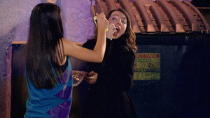 Every Witch Way 3. évad Ep.18 18. epizód