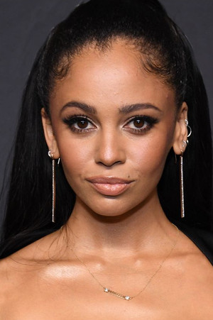 Vanessa Morgan profil kép