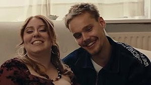 Roomies 1. évad Ep.27 27. epizód