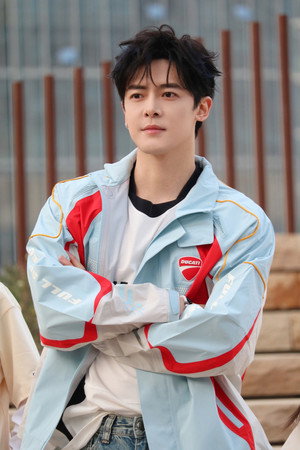付辛博 profil kép