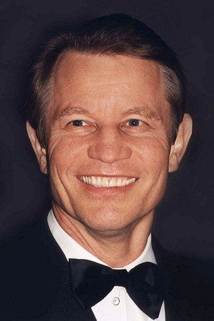 Michael York profil kép