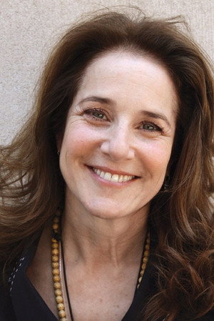 Debra Winger profil kép