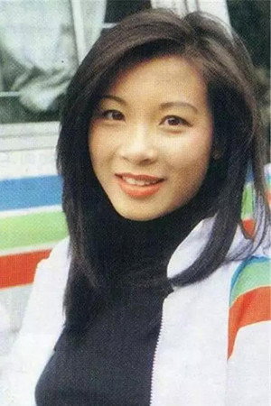 簡佩筠 profil kép