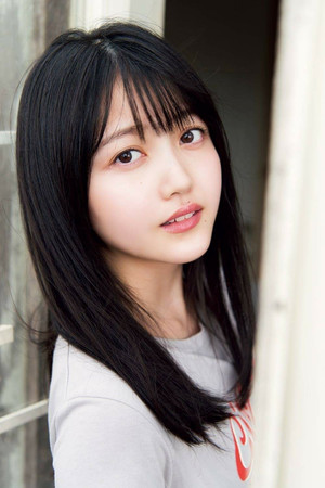 久保史緒里 profil kép