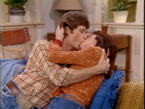 One Day at a Time 2. évad Ep.1 1. epizód