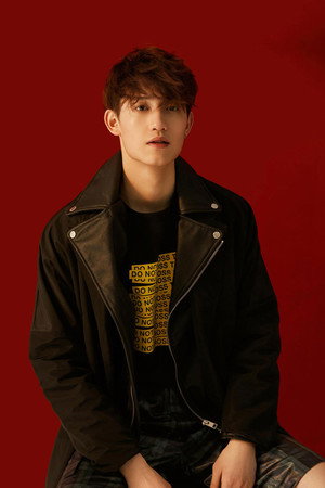 阳兵卓 profil kép