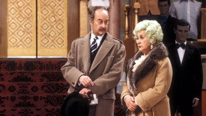 Are You Being Served? 7. évad Ep.7 7. epizód