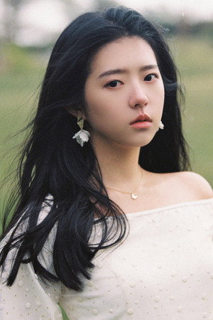 何蓝逗 profil kép