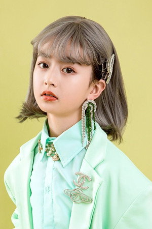 裴佳欣 profil kép