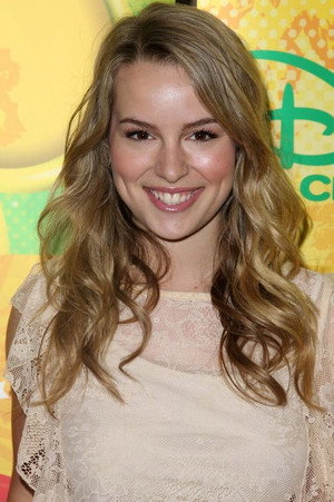 Bridgit Mendler profil kép