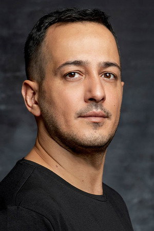 Sarp Apak profil kép