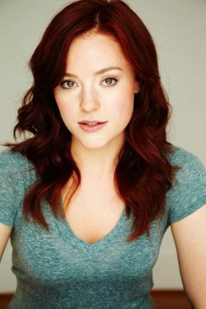 Ella Scott Lynch profil kép