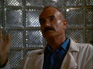 Miami Vice 2. évad Ep.10 Háborús emlék