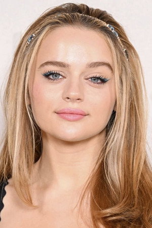 Joey King profil kép