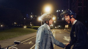 默默的我，不默默的我們 kép