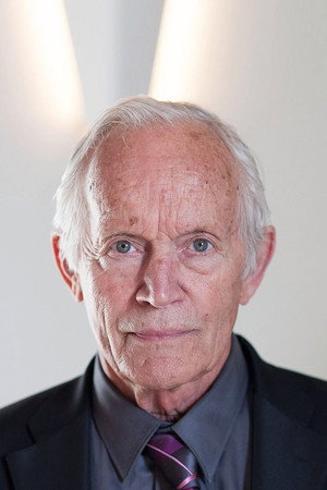 Lance Henriksen profil kép