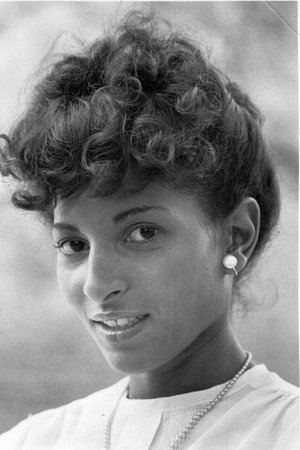 Pam Grier profil kép