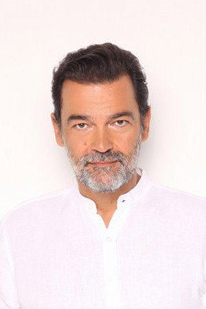 Κωνσταντίνος Καζάκος profil kép